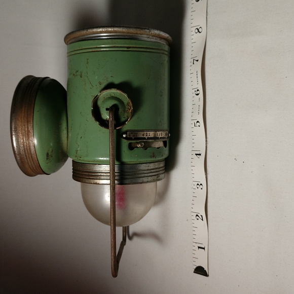 Vintage Crown Lantern Flash Light Hand Held With Handle - Picture 9 of 12